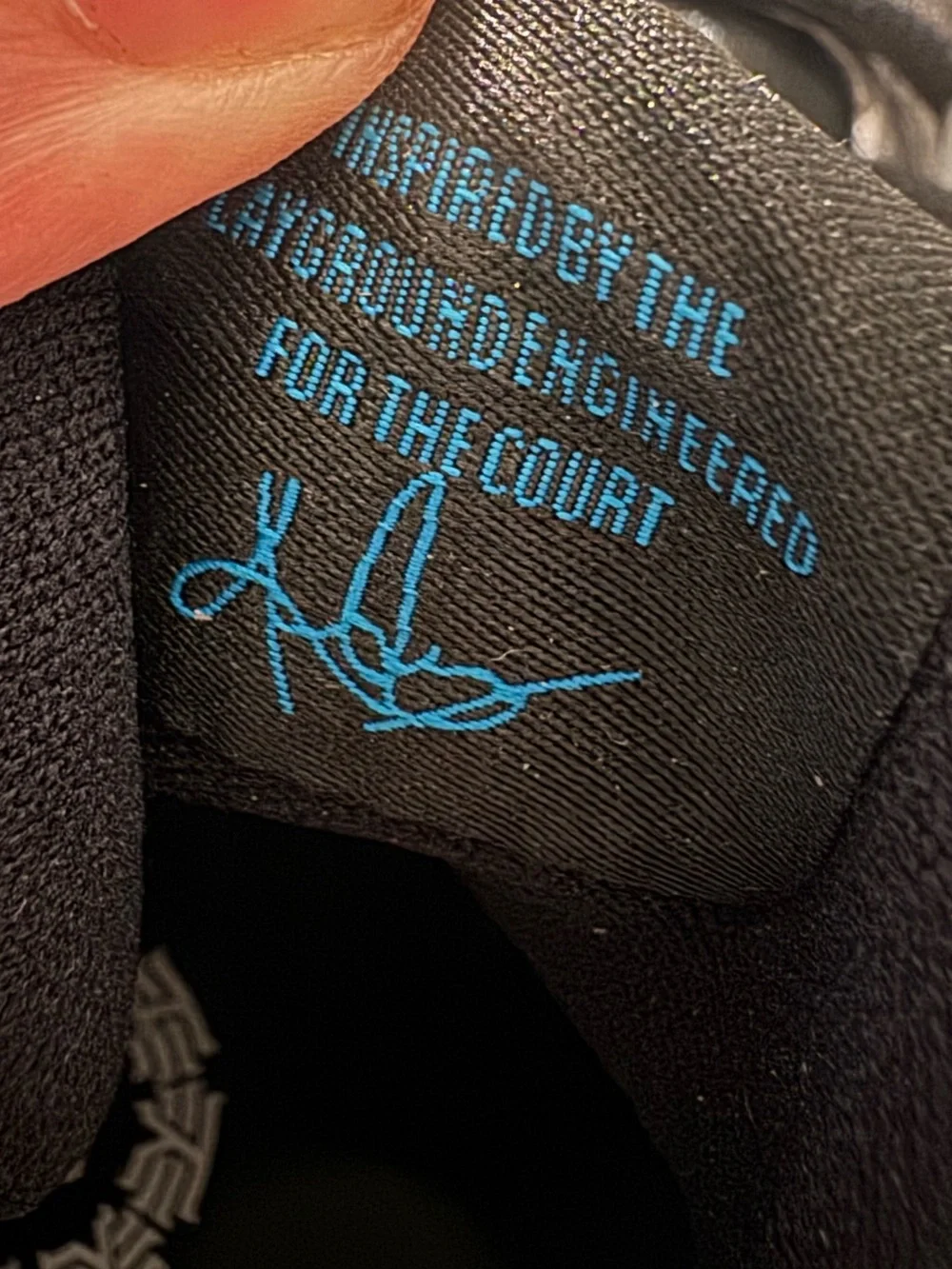 Nike Kyrie Go GS Size 6Y Shoes